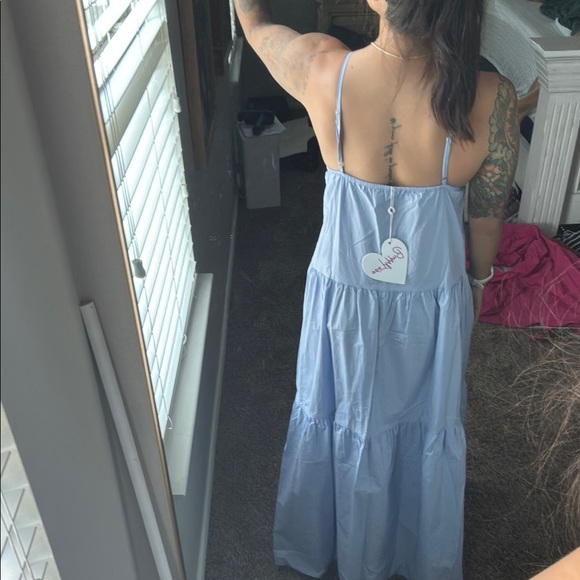 Elegant Blue Maxi Dress - Picture 2 of 3